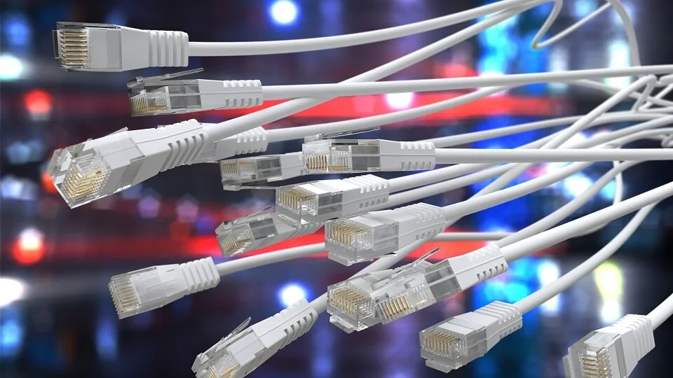 attachment-60eee5f75287c648311d0317 Lan Cables